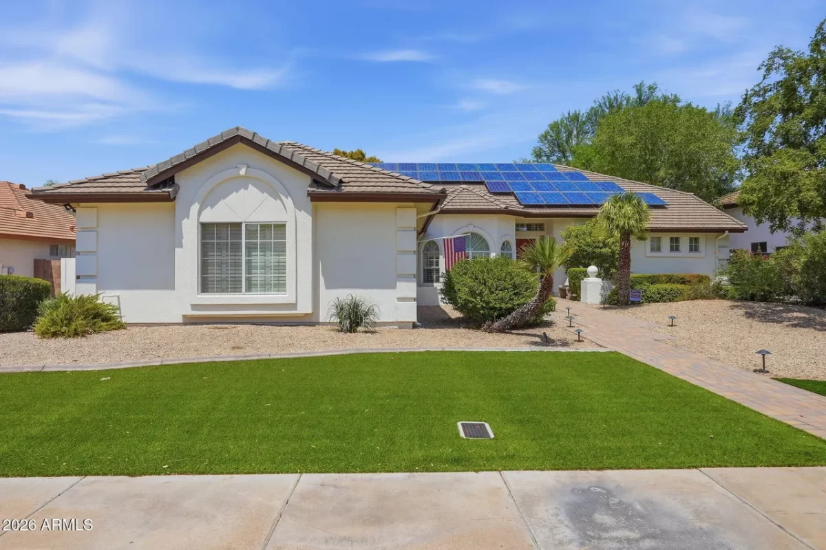 4BR House for Sale in Phoenix, AZ