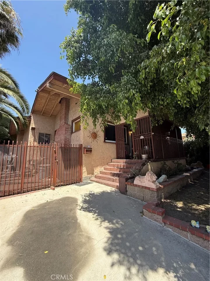 3BR House for Sale in Los Angeles, CA