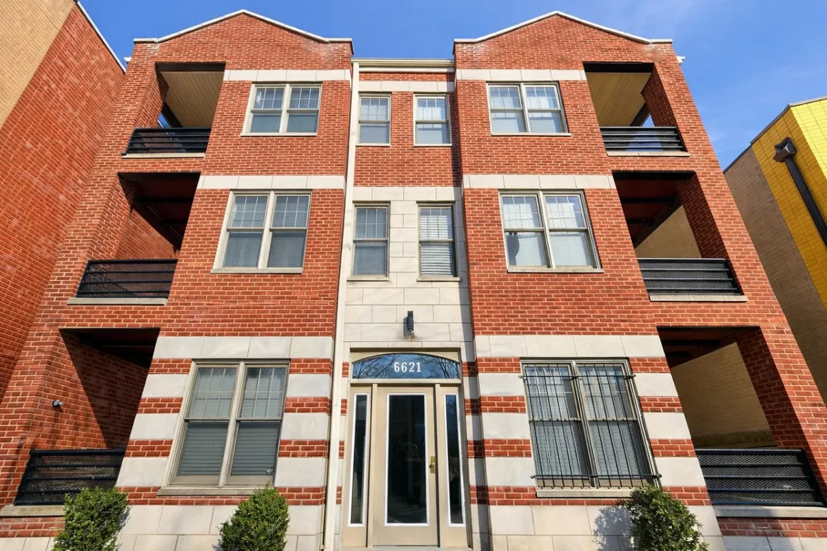 2BR Apartment for Rent in Chicago, IL