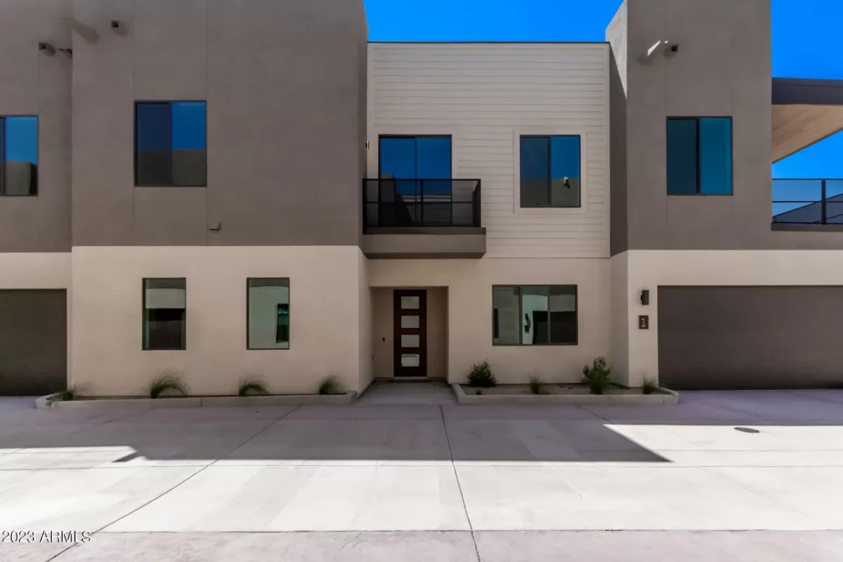 4BR Townhouse for Rent in Phoenix, AZ