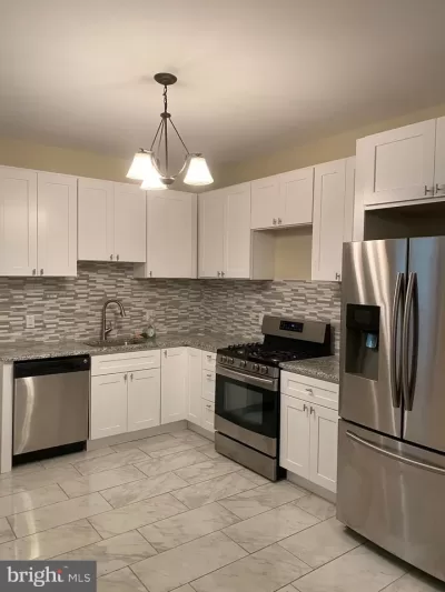 3BR Townhouse for Sale in Philadelphia, PA