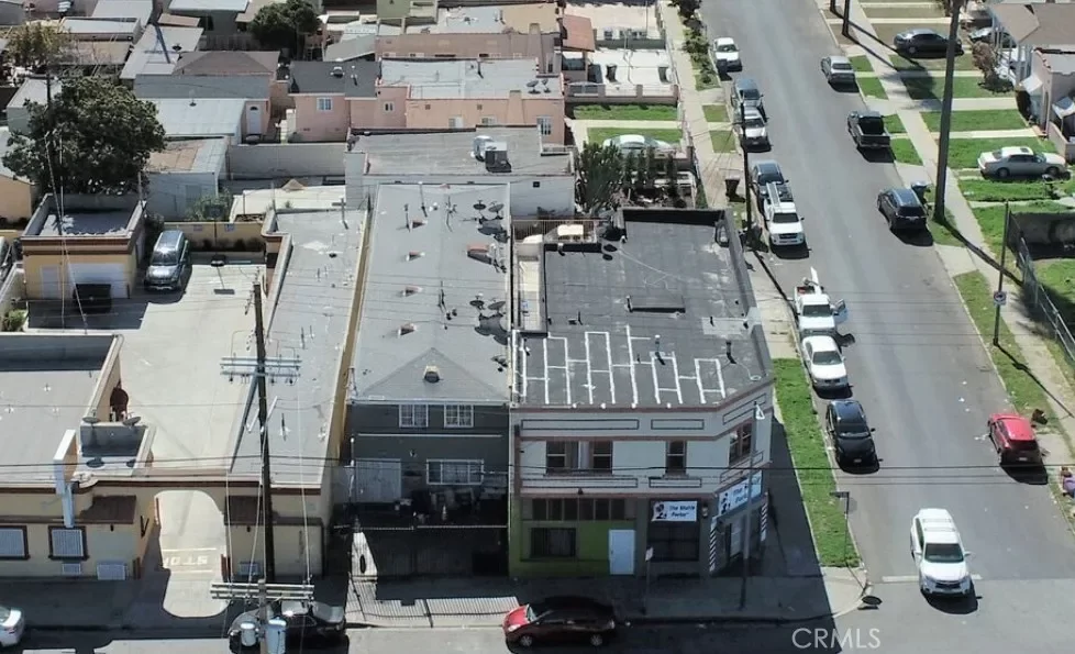 6BR Multi-Family for Sale in Los Angeles, CA