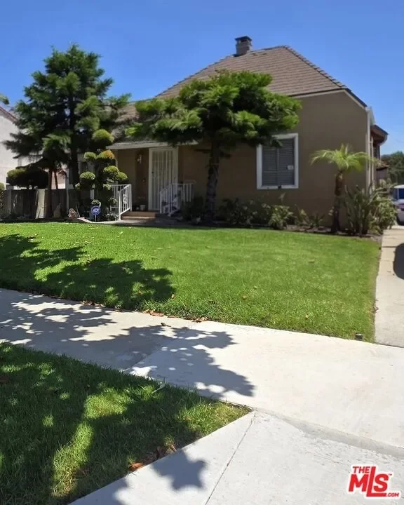3BR House for Sale in Los Angeles, CA