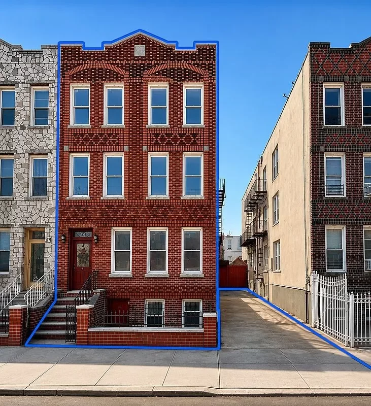 23BR House for Sale in Brooklyn, NY