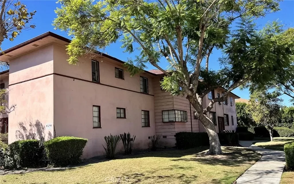 2BR House for Rent in Los Angeles, CA