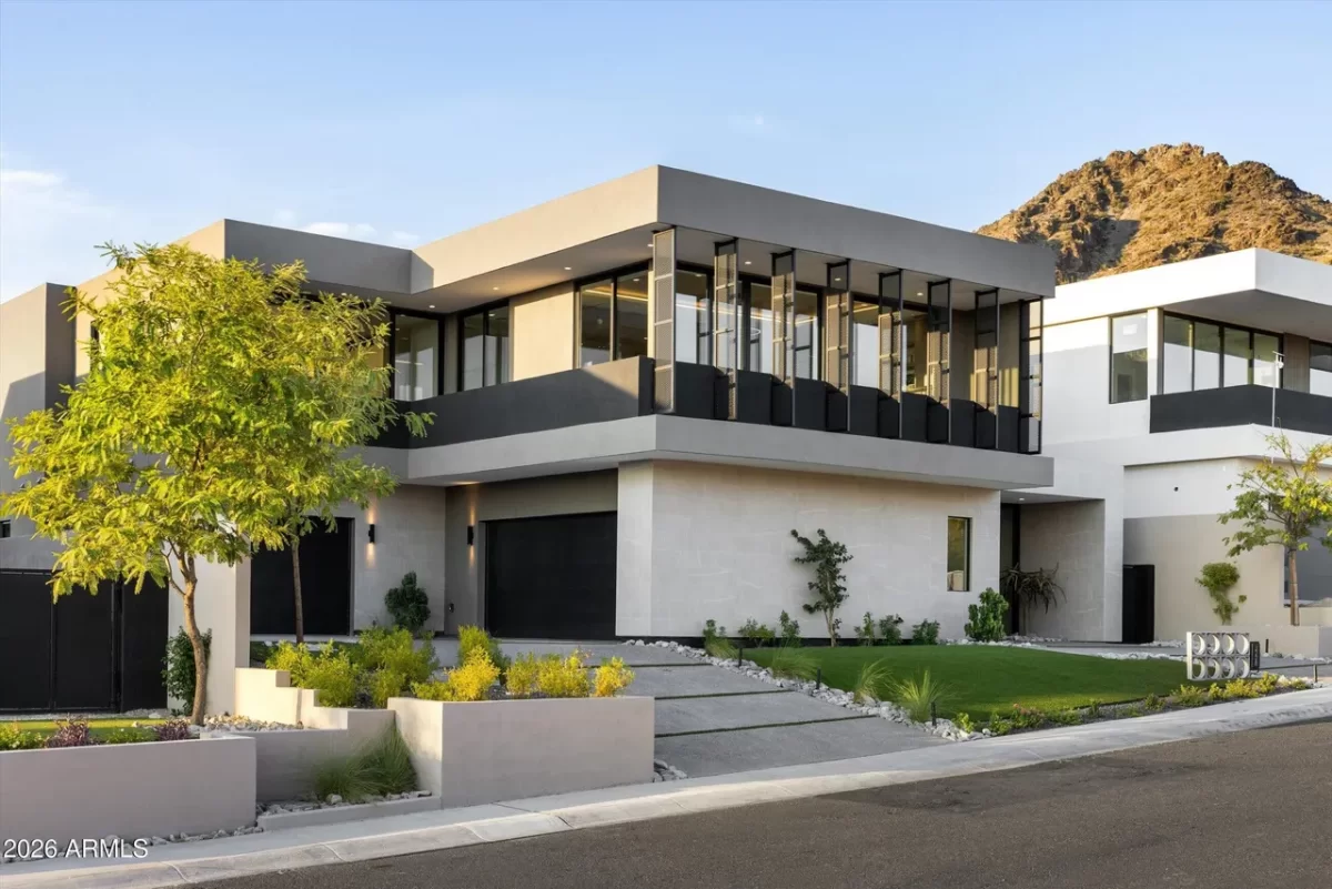 5BR House for Sale in Phoenix, AZ