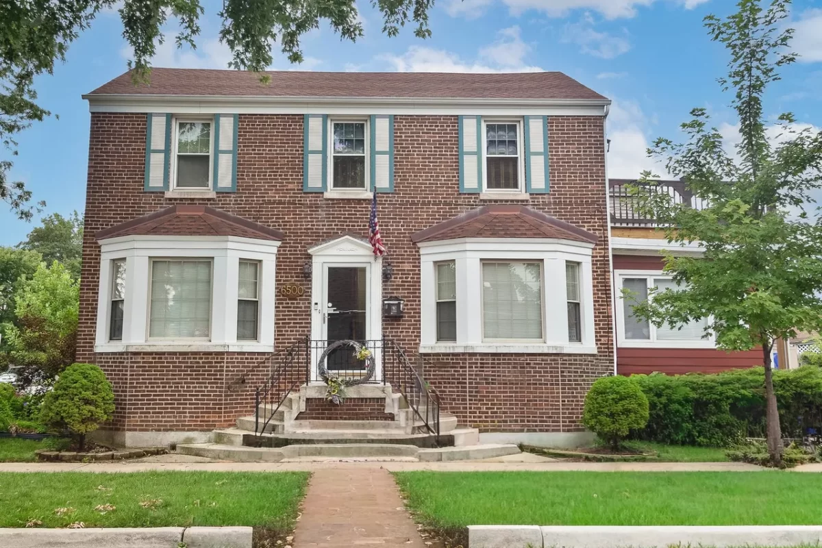 3BR House for Sale in Chicago, IL