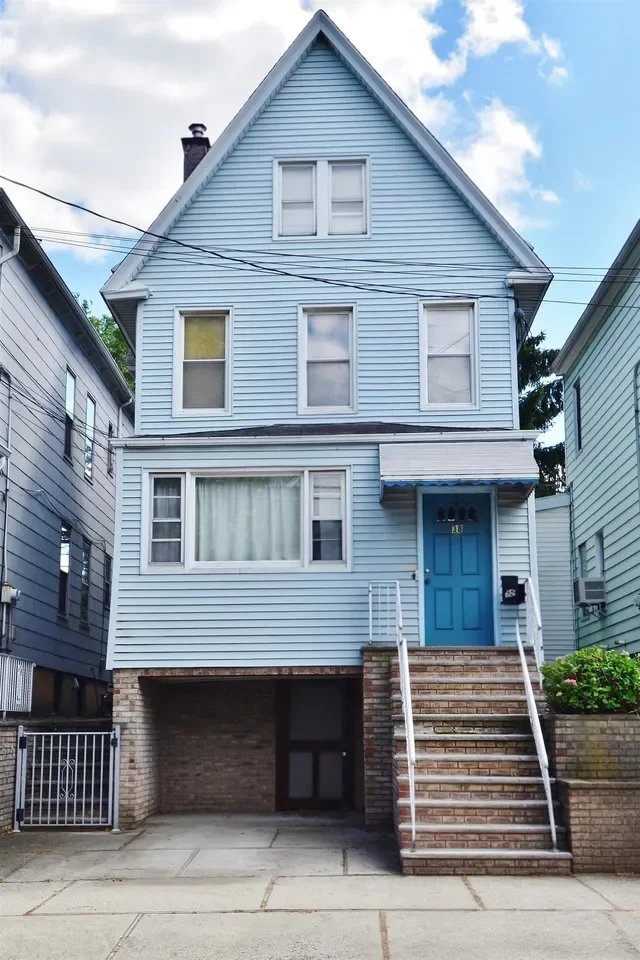 3BR Multi-Family for Rent in Bayonne, NJ