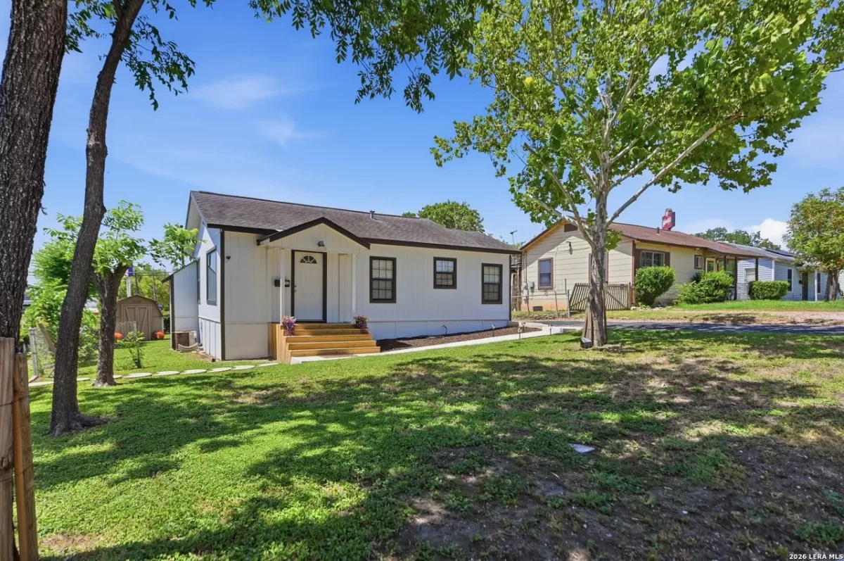 2BR House for Rent in San Antonio, TX