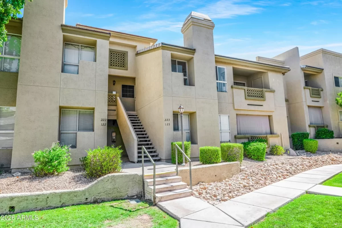 2BR Townhouse for Sale in Phoenix, AZ