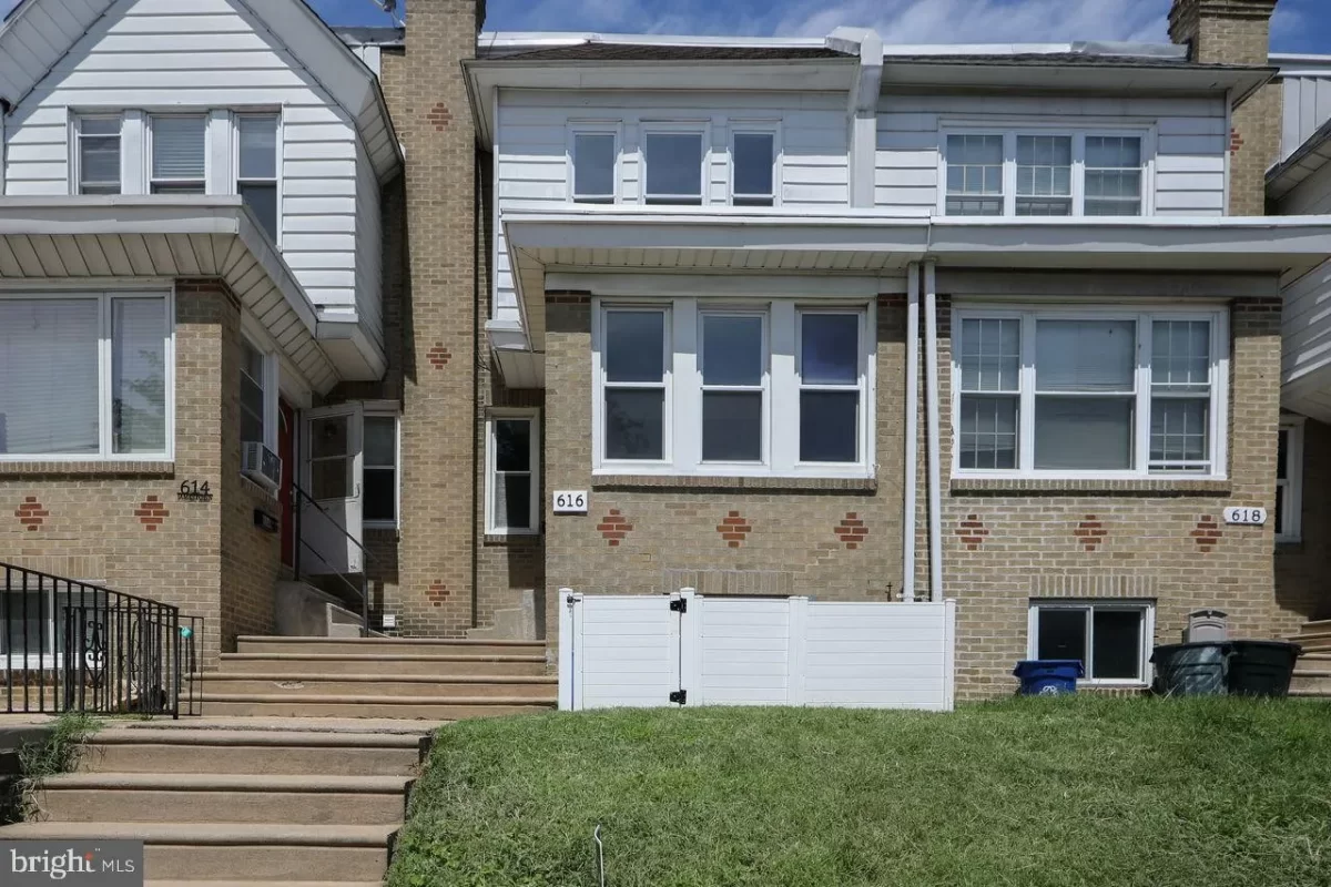 3BR Townhouse for Sale in Philadelphia, PA