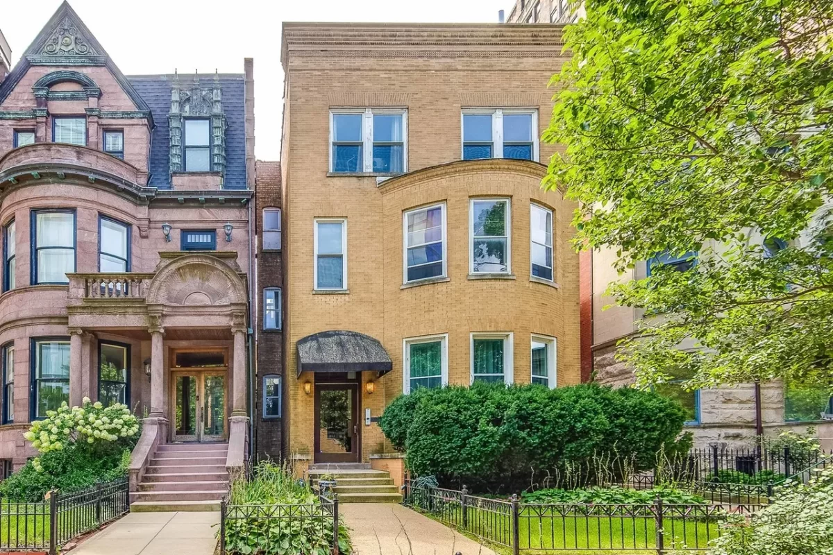 3BR Condo for Sale in Chicago, IL