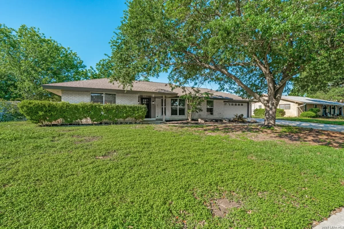 3BR House for Sale in Windcrest, TX