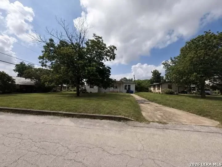 3BR House for Sale in San Antonio, TX