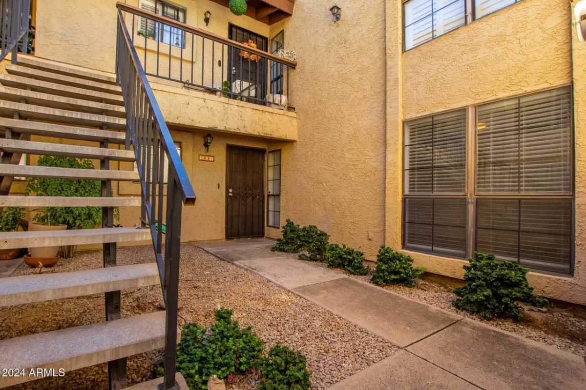 2BR Condo for Sale in Phoenix, AZ