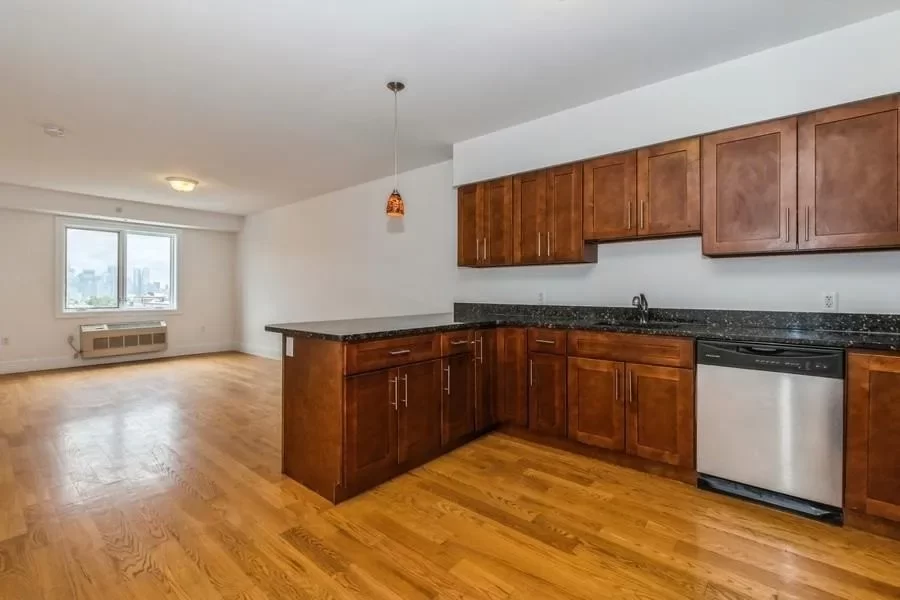 2BR Multi-Family for Rent in Union City, NJ