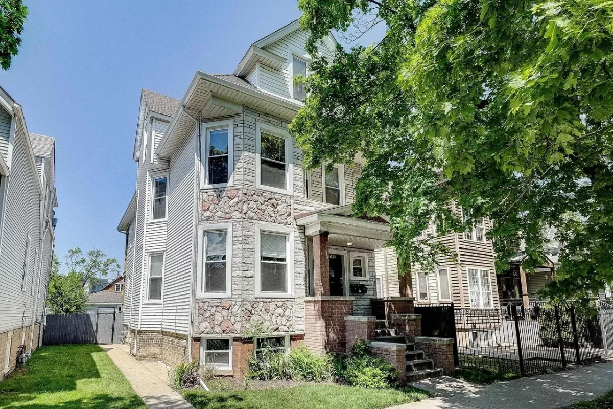 2BR Condo for Rent in Chicago, IL