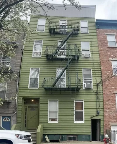 2BR Multi-Family for Rent in Jersey City, NJ