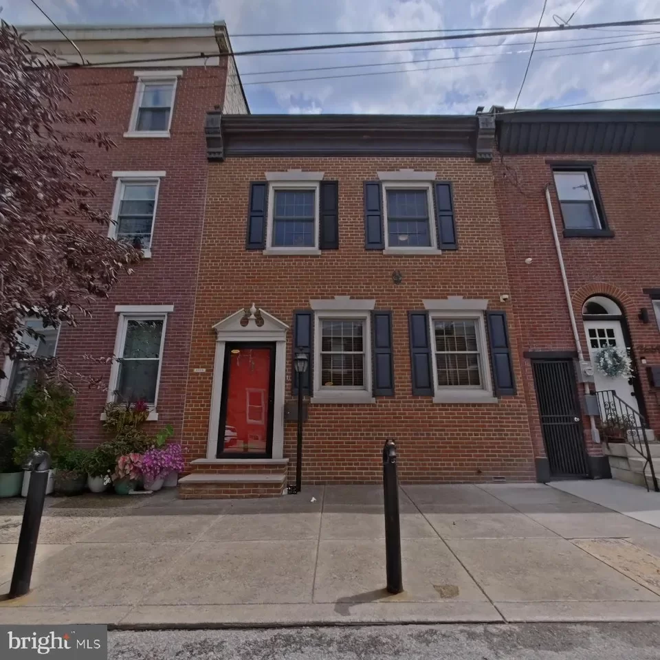 4BR Townhouse for Sale in Philadelphia, PA