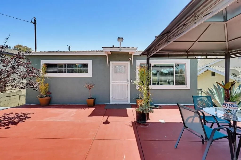 2BR House for Sale in San Diego, CA