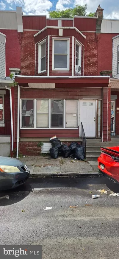 3BR Townhouse for Sale in Philadelphia, PA