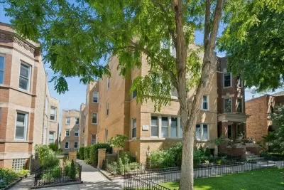 2BR Condo for Sale in Chicago, IL