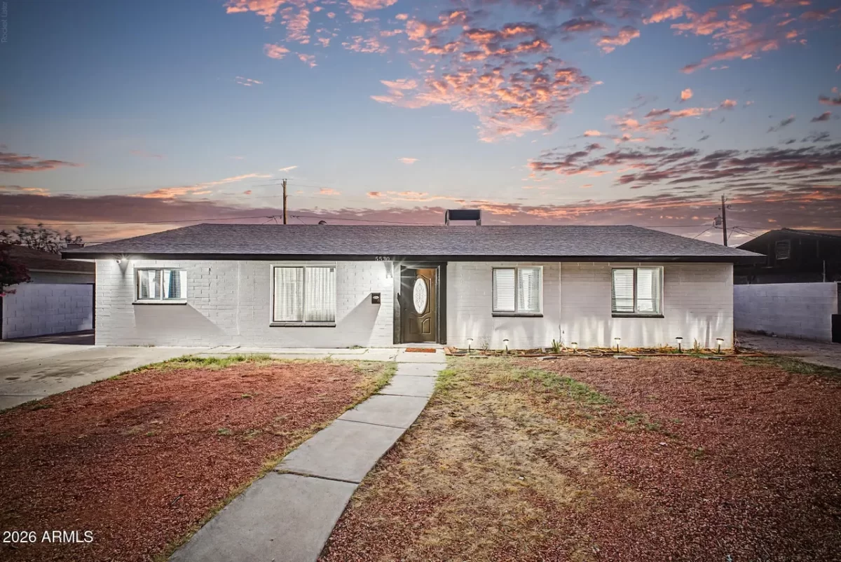 5BR House for Sale in Glendale, AZ