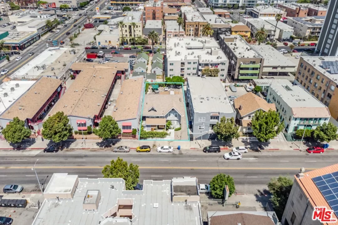 6BR House for Sale in Los Angeles, CA