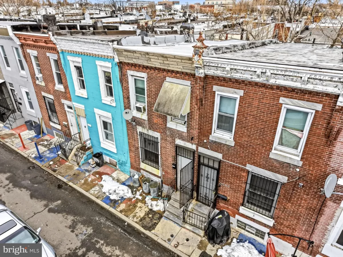 2BR Townhouse for Sale in Philadelphia, PA