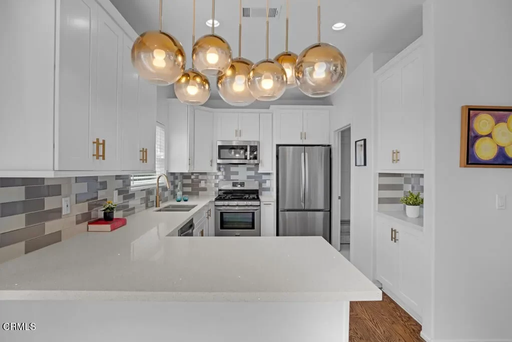 4BR House for Sale in Los Angeles, CA