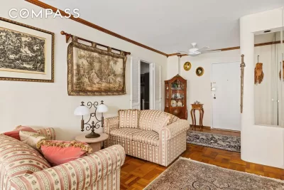 Condo for Sale in Manhattan, NY
