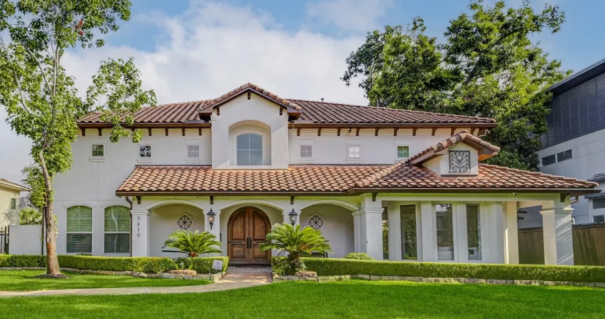 5BR House for Rent in Bellaire, TX