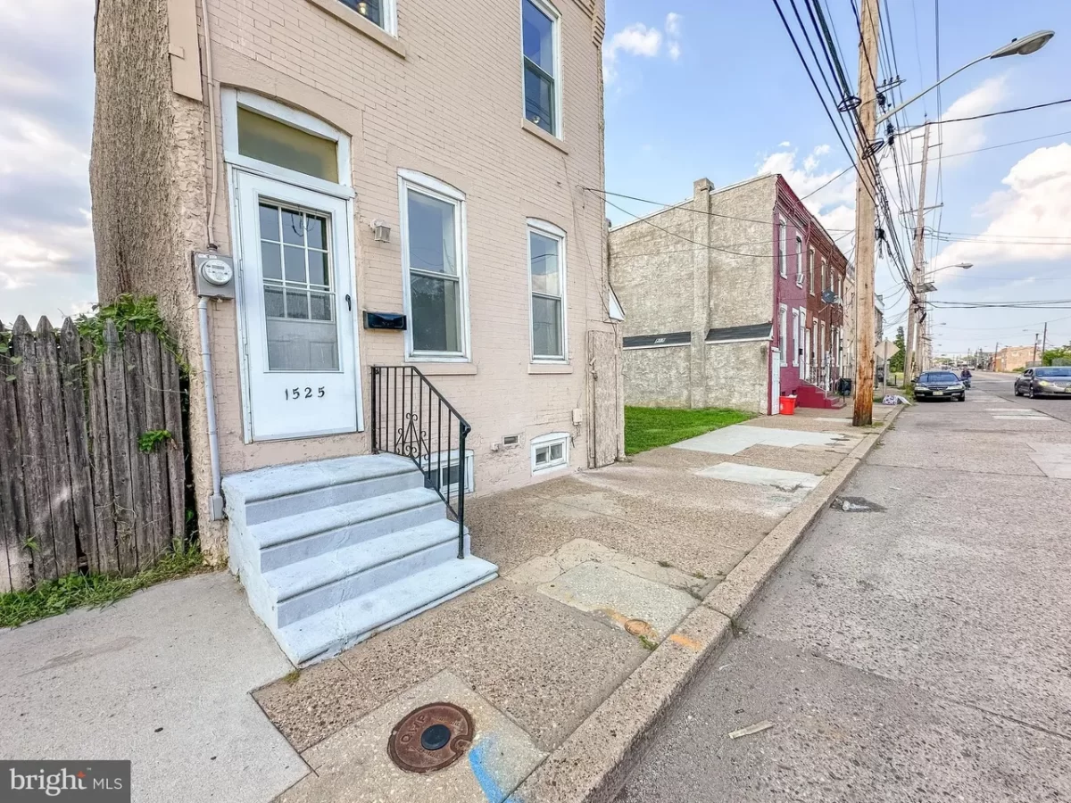 3BR House for Sale in Camden, NJ