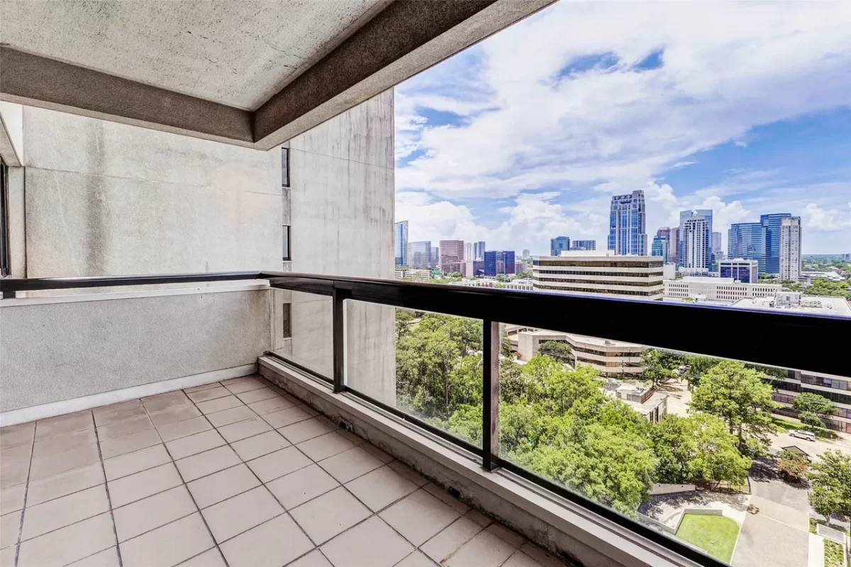 2BR Condo for Sale in Houston, TX