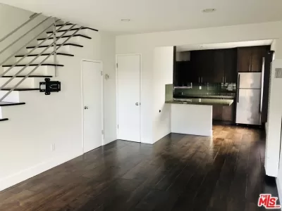 2BR Condo for Rent in Los Angeles, CA