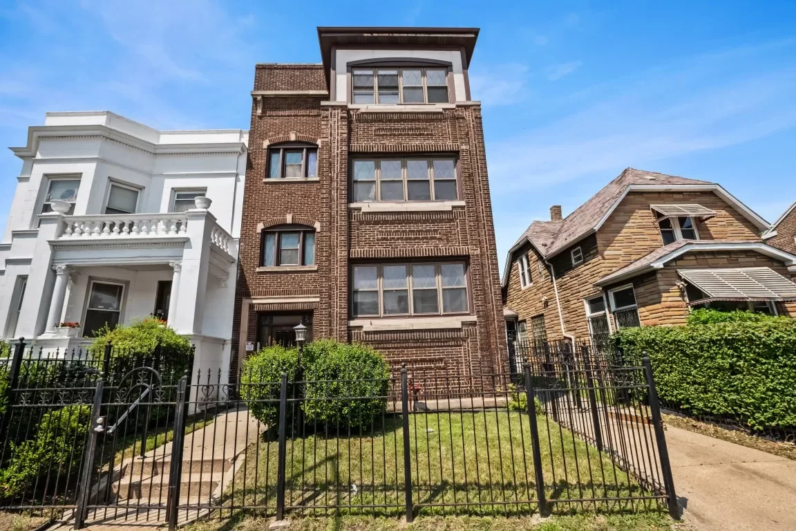 2BR House for Rent in Chicago, IL