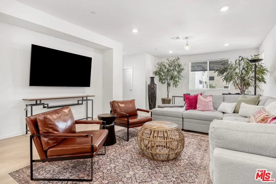 4BR House for Rent in Inglewood, CA