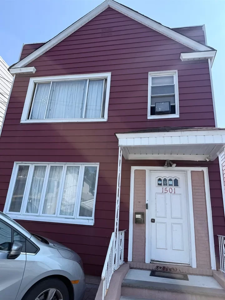 3BR Multi-Family for Rent in North Bergen, NJ