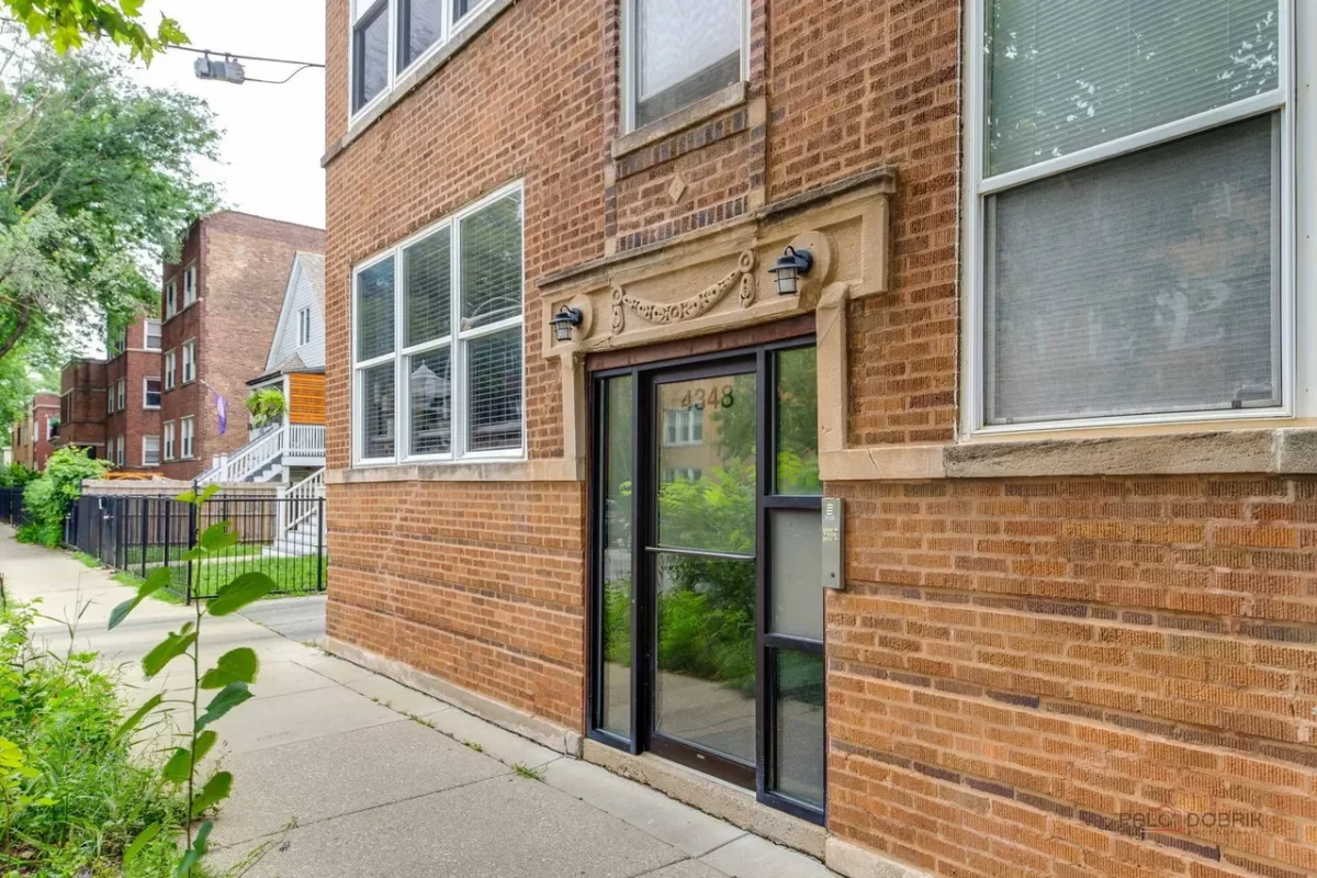 3BR Condo for Sale in Chicago, IL