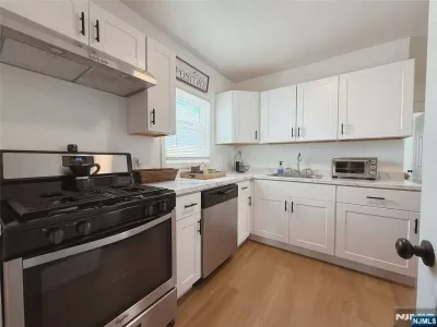 3BR Multi-Family for Rent in Rutherford, NJ