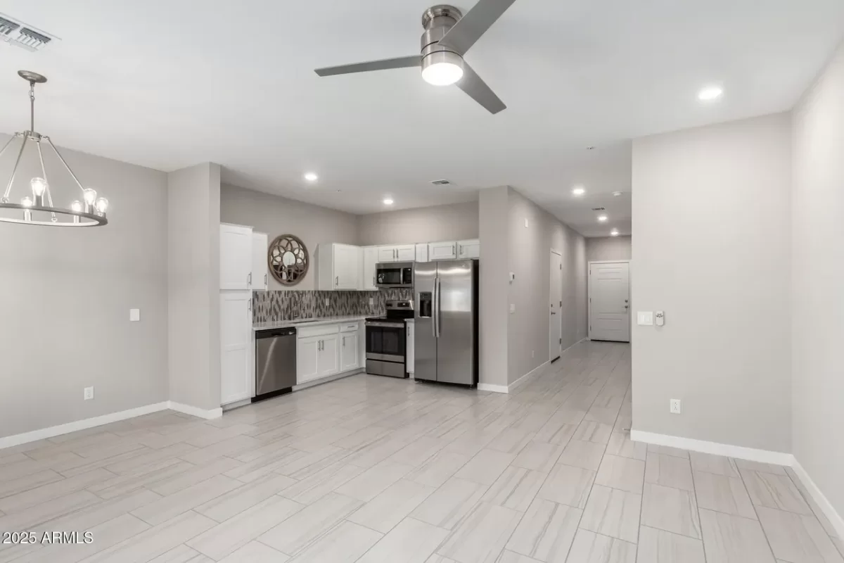 2BR Townhouse for Rent in Phoenix, AZ
