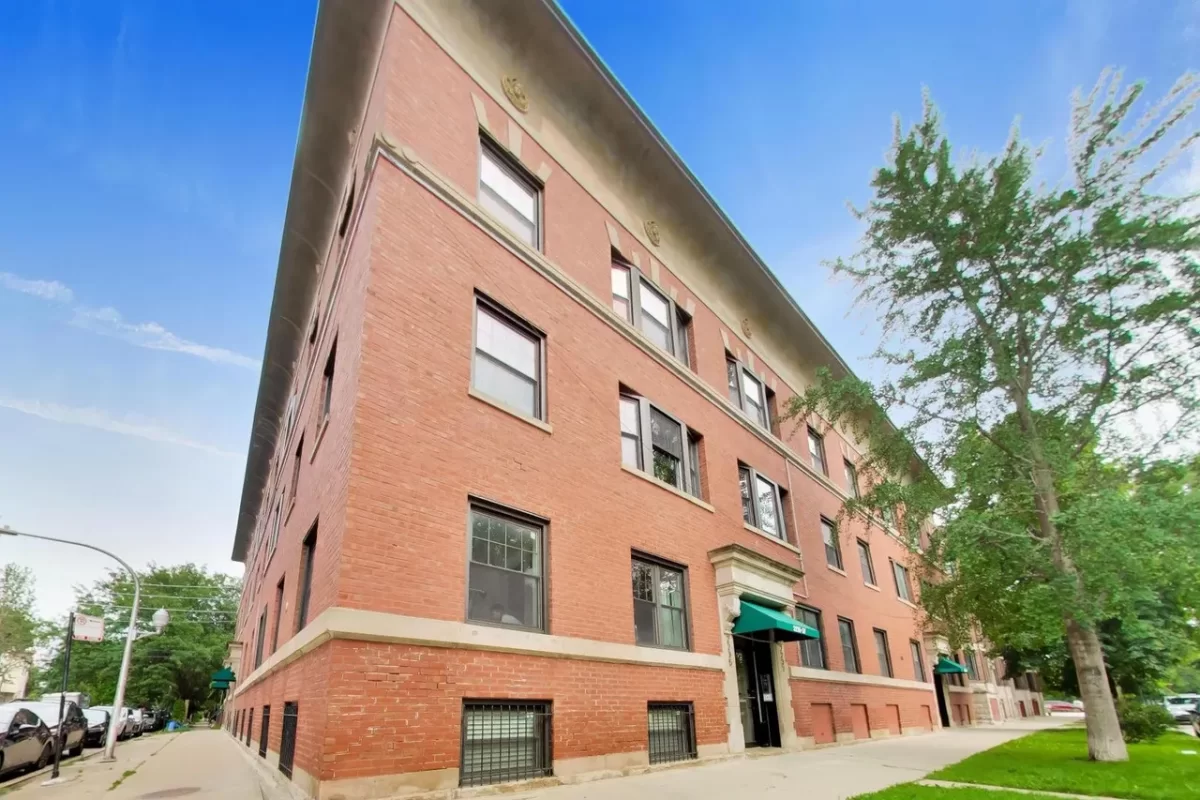 2BR Apartment for Rent in Chicago, IL