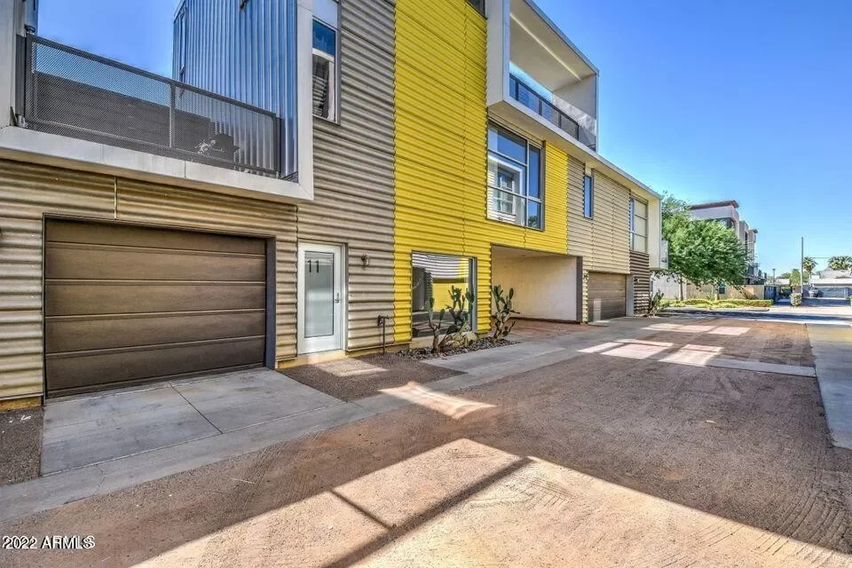 2BR Condo for Sale in Phoenix, AZ