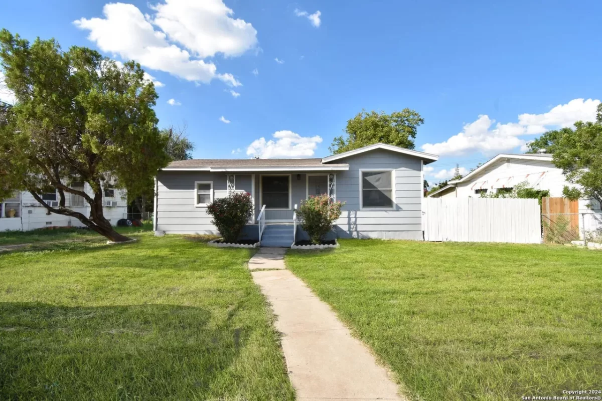 3BR House for Sale in San Antonio, TX