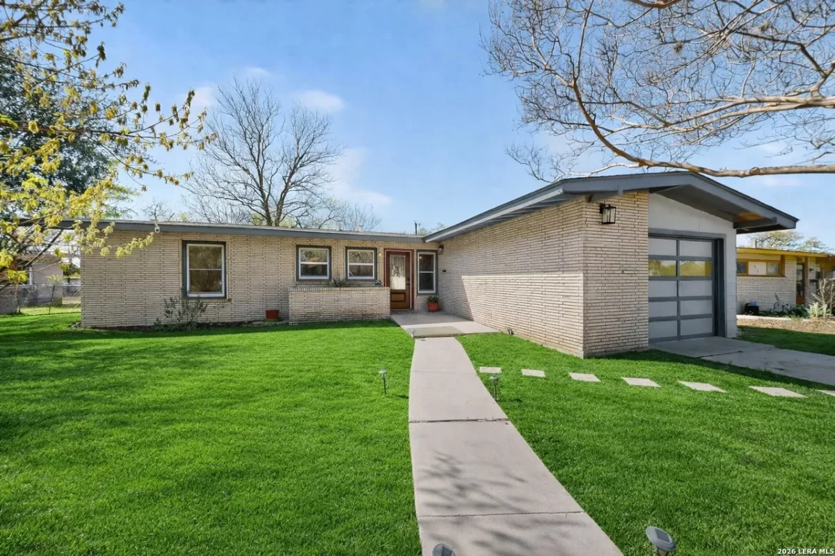 3BR House for Sale in San Antonio, TX