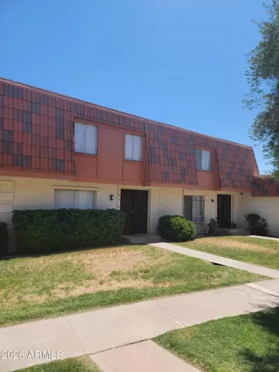 4BR Townhouse for Rent in Glendale, AZ