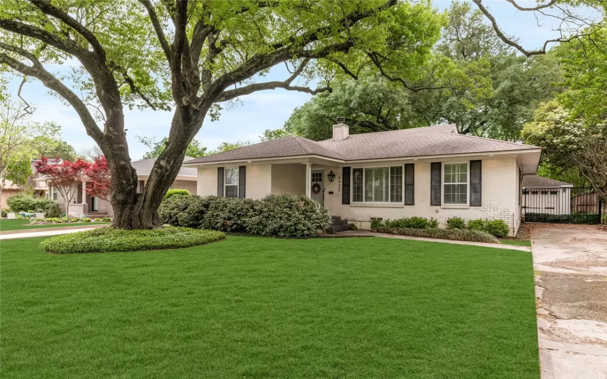 2BR House for Sale in Dallas, TX