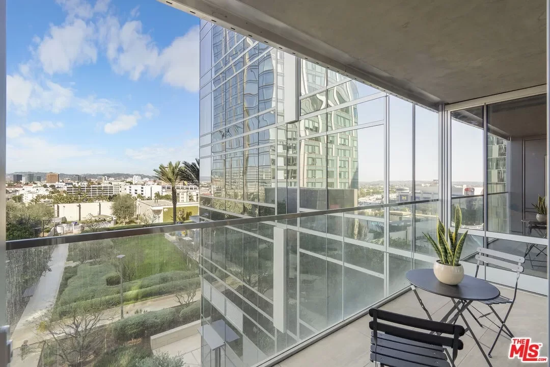 1BR Condo for Sale in Los Angeles, CA
