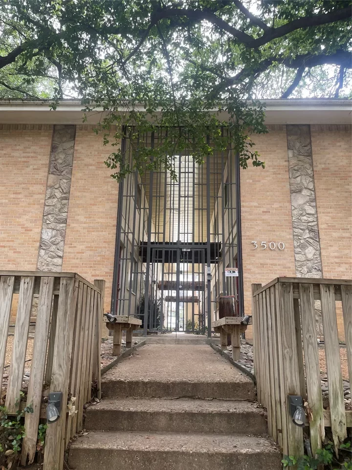 2BR Condo for Rent in Dallas, TX