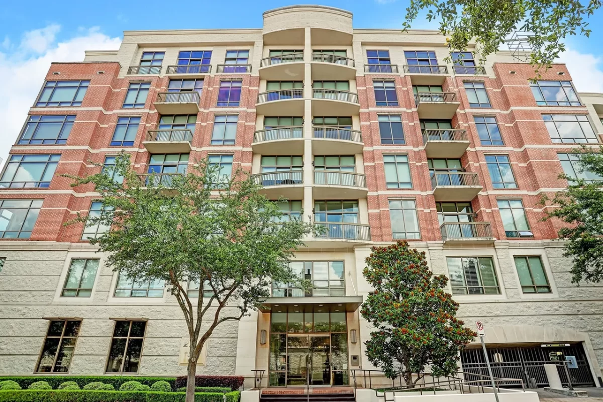 2BR Condo for Sale in Houston, TX